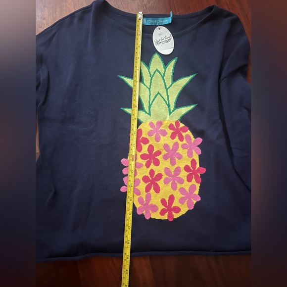 Tori Richard ⭐️NWT⭐️navy and pineapple sweater - Picture 9 of 9